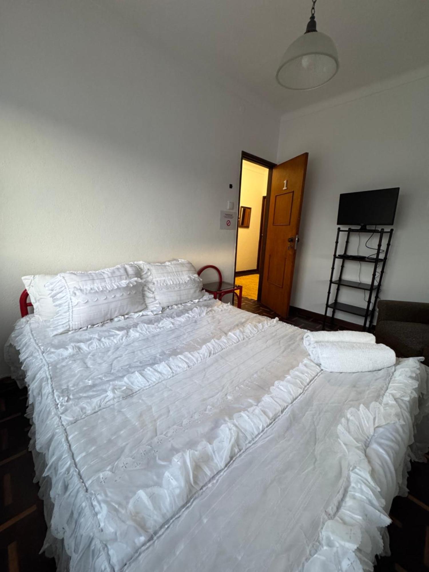 House Mariona Hostel Caminha Ngoại thất bức ảnh